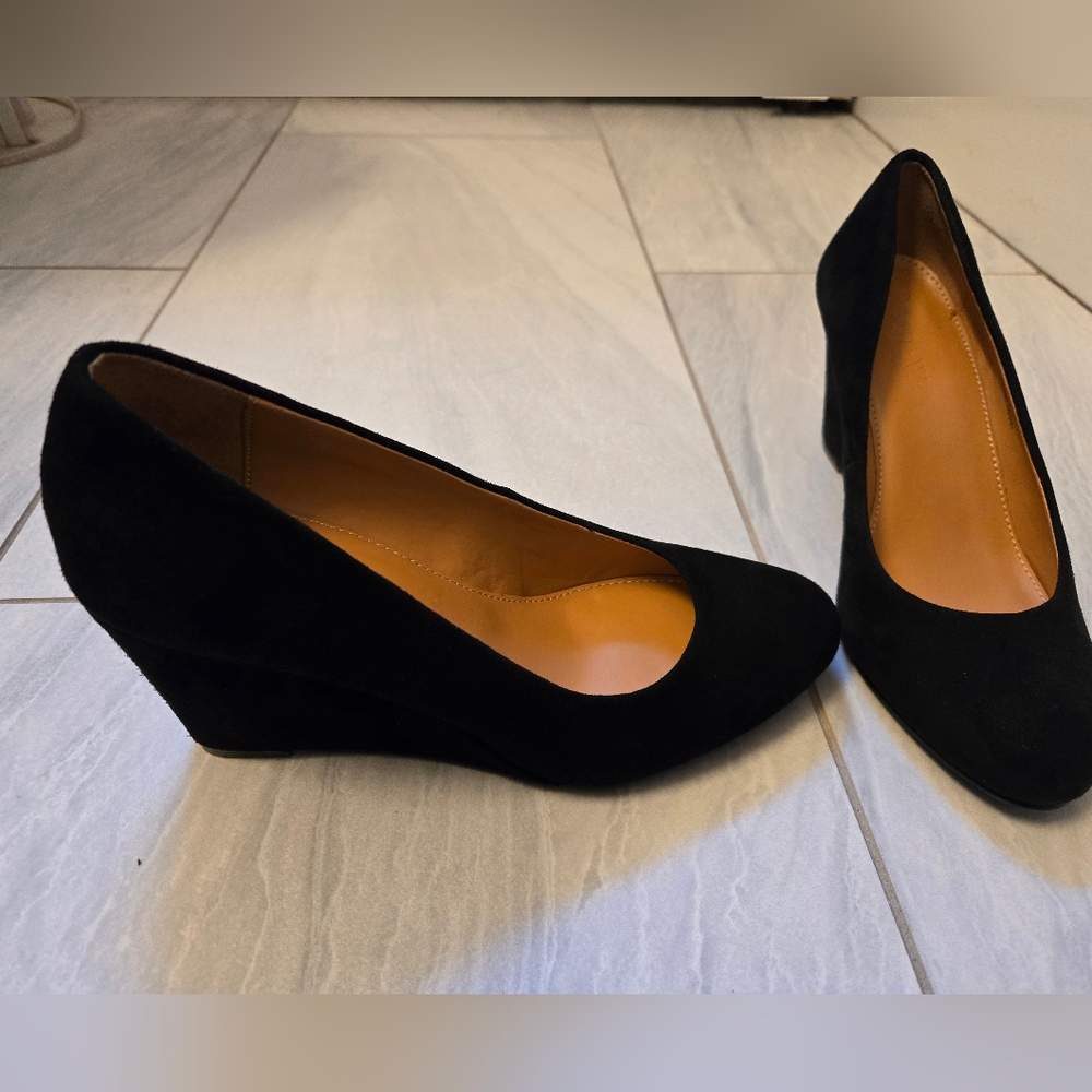 J. Crew Solid Black Suede Leather Sylvia Wedge Heel Size 6 - Picture 3 of 7